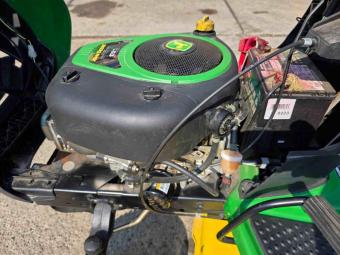 Газонокосарка John Deere D100 foto 15