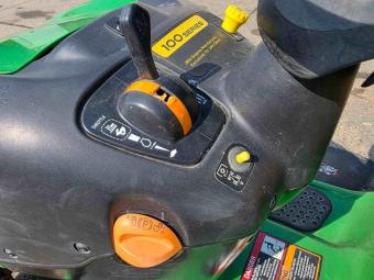 Газонокосилка John Deere 155C foto 9