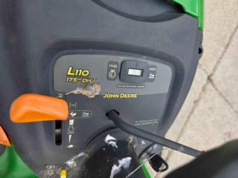 Газонокосарка John Deere L110 2004 р. foto 12