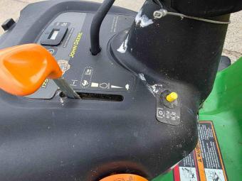 Газонокосарка John Deere L110 2004 р. foto 16