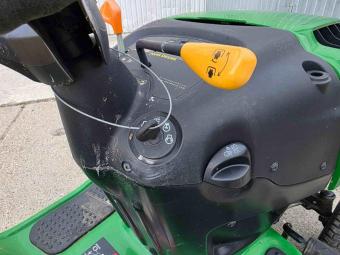 Газонокосарка John Deere L110 2004 р. foto 10