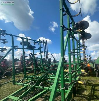 Культиватор John Deere 1000 11,2 м. foto 10