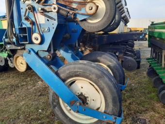Сівалка для технічних культур Kinze 2600 foto 12