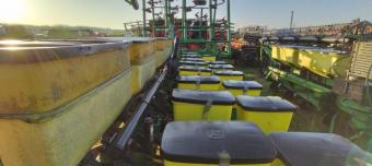 Сівалка пропашна пневматична John Deere 1750 - 8 рядна foto 7