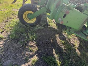 Ротацiйна борона John Deere 400 9,0 м foto 4