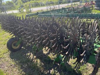 Ротацiйна борона John Deere 400 9,0 м foto 5