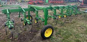 Культиватор міжрядний John Deere 845 foto 7