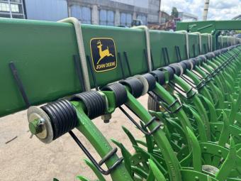 Ротацiйна борона John Deere 400 9,0 м foto 5
