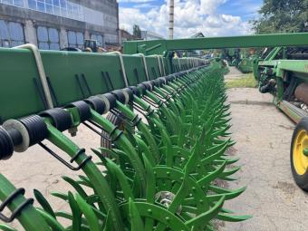 Ротацiйна борона John Deere 400 9,0 м foto 13