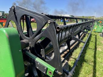 Жниварка John Deerе 625F Hydra-Flex 7,6 м foto 6