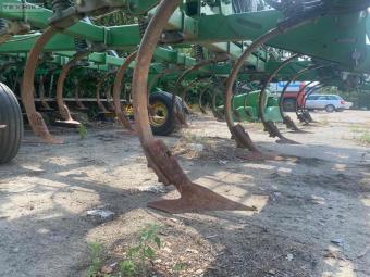 Культиватор John Deere 2210 13,6 м foto 3