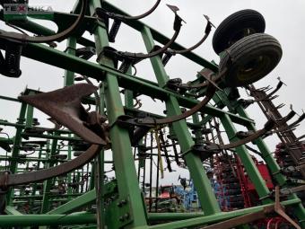 Культиватор John Deere 2210 13,6 м foto 11