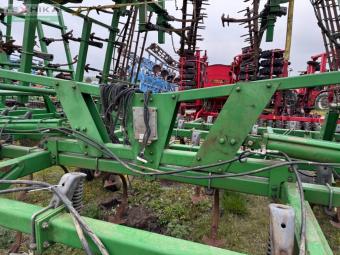 Культиватор John Deere 2210 13,6 м foto 4