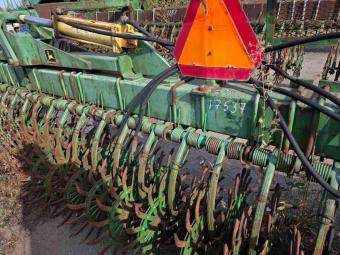 Ротацiйна борона  John Deere 400 8 м foto 2