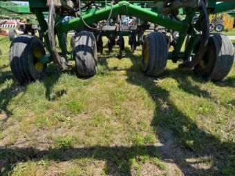 Дисковий глибокорозпушувач John Deere 2700 на 7 стійок foto 15