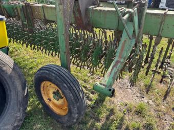 Ротаційна борона John Deere 400 - 6,1 м foto 3