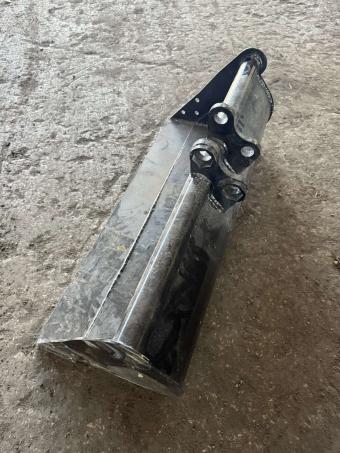 Навісне обладнання для екскаватора MIVA 32 foto 3
