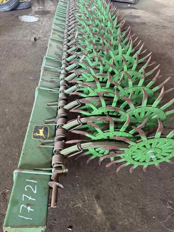 Ротаційна борона John Deere 400 - 6,1 м