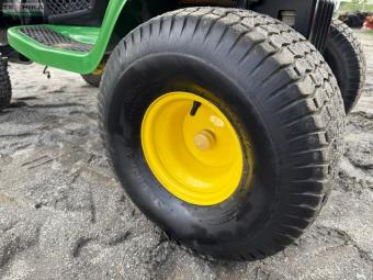 Газонокосарка John Deere LA120 foto 12