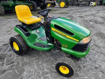 Газонокосарка John Deere LA120 foto 5