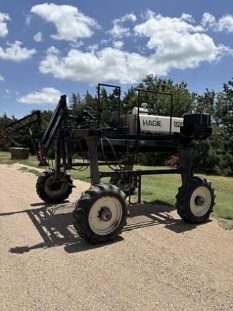 Кастратор Hagie 8200 foto 2