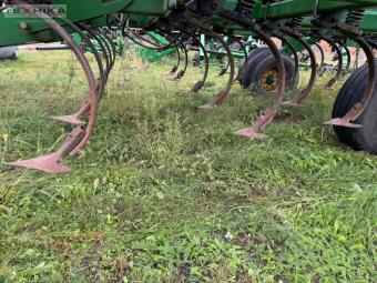 Культиватор John Deere 2210 15,6м foto 8