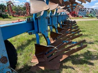 Плуг поворотний 8 корпусний (7+1) LEMKEN Euro Diamant 10 foto 13