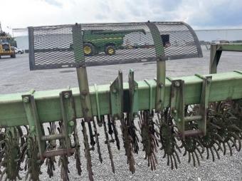 Ротаційна борона John Deere 400 - 6,1 м foto 3