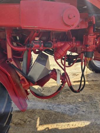 Самохідний обприскувач / дефоліатор Miller Nitro 200 з TS1 Tassel Stalker 1999 р.в. foto 9