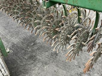 Ротацiйна борона John Deere 400 9,1 м. foto 6