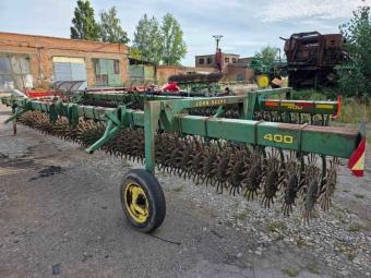 Ротацiйна борона John Deere 400 9,1 м. foto 6