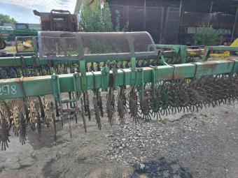 Ротацiйна борона John Deere 400 9,1 м. foto 5