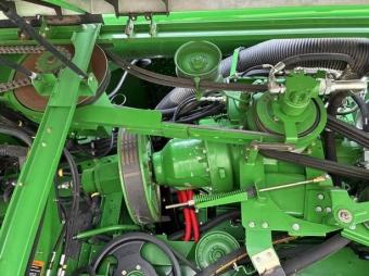 Комбайн John Deere S680 2012 року foto 36