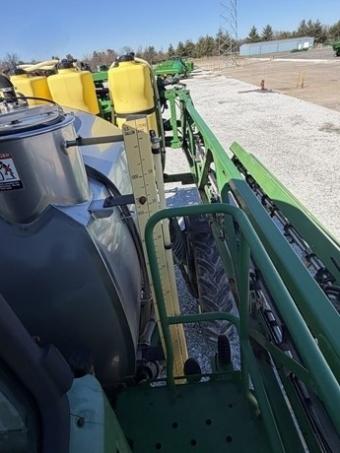 Обприскувач John Deere R4038 2017 року foto 14