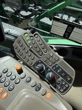 Обприскувач John Deere R4038 2017 року foto 23