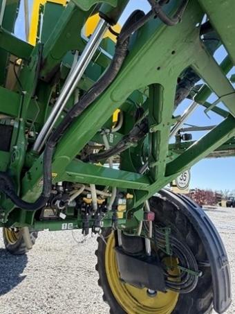 Обприскувач John Deere R4038 2017 року foto 16