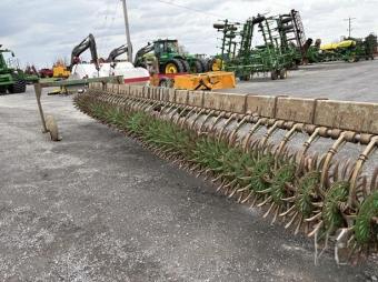 Ротацiйна борона John Deere 400 9,1 метра foto 8