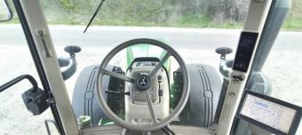 Трактор John Deere 8335R , 2013 року foto 26