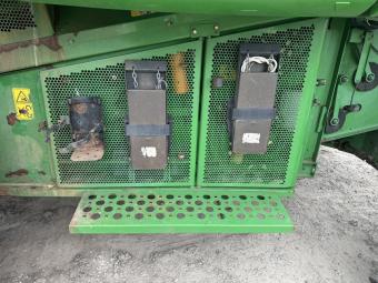 Комбайн John Deere 9880 STS, 2006 р.,+жатка 630RХ, +транспортний візок+ ріпаковий стіл foto 11