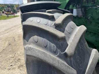 Трактор John Deere 8335R , 2012 року foto 17