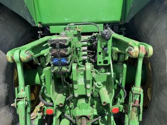 Трактор John Deere 8335R , 2012 року foto 12