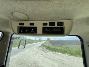 Трактор John Deere 8335R , 2012 року foto 22