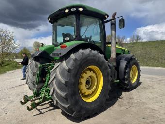 Трактор John Deere 8335R , 2012 року foto 6