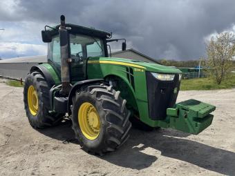 Трактор John Deere 8335R , 2012 року