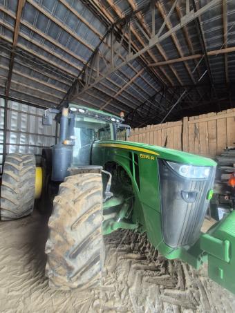 Трактор John Deere 8335R , 2012 рік foto 7