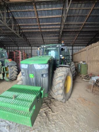 Трактор John Deere 8335R , 2012 рік foto 6