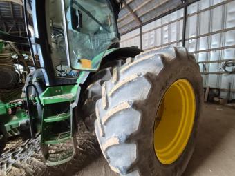 Трактор John Deere 8335R , 2012 рік foto 8