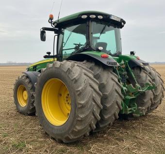 Трактор John Deere 8335R , 2012 рік foto 2