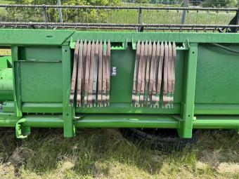 Жатка John Deere 625R 2007 рік foto 12