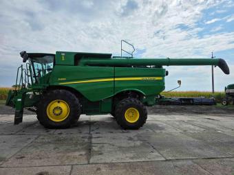 Комбайн John Deere S680 2017 року foto 3